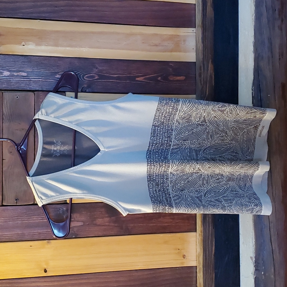 Reebok Seamless Tan and Brown Wide Strap V-Neck Sleeveless Tank Top size Small